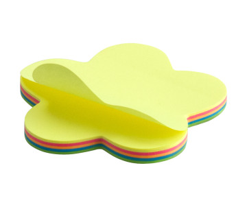 Блок бумаги с клейким слоем цветочек 70х70мм 50л