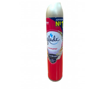 The Glade air freshener aerosol 300 ml.