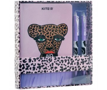 A set of a gift notebook + 2 Kite pens